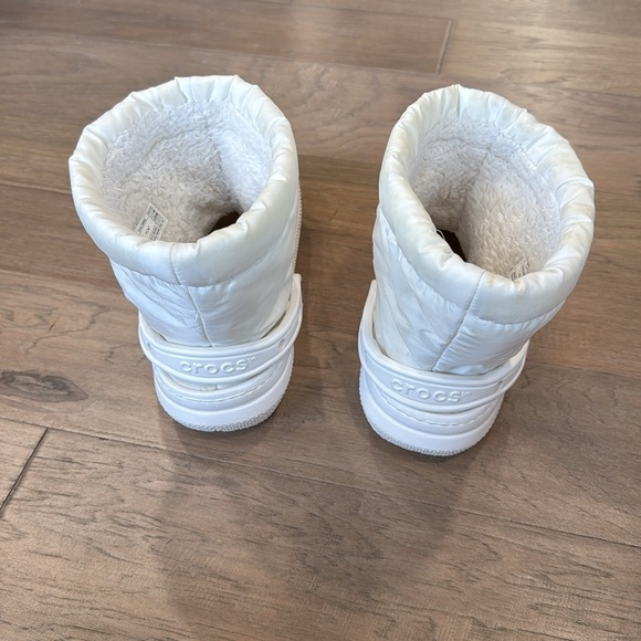 CROCS Classic Lined Neo Puff Womens Boots Size 7 - Picture 6 of 8